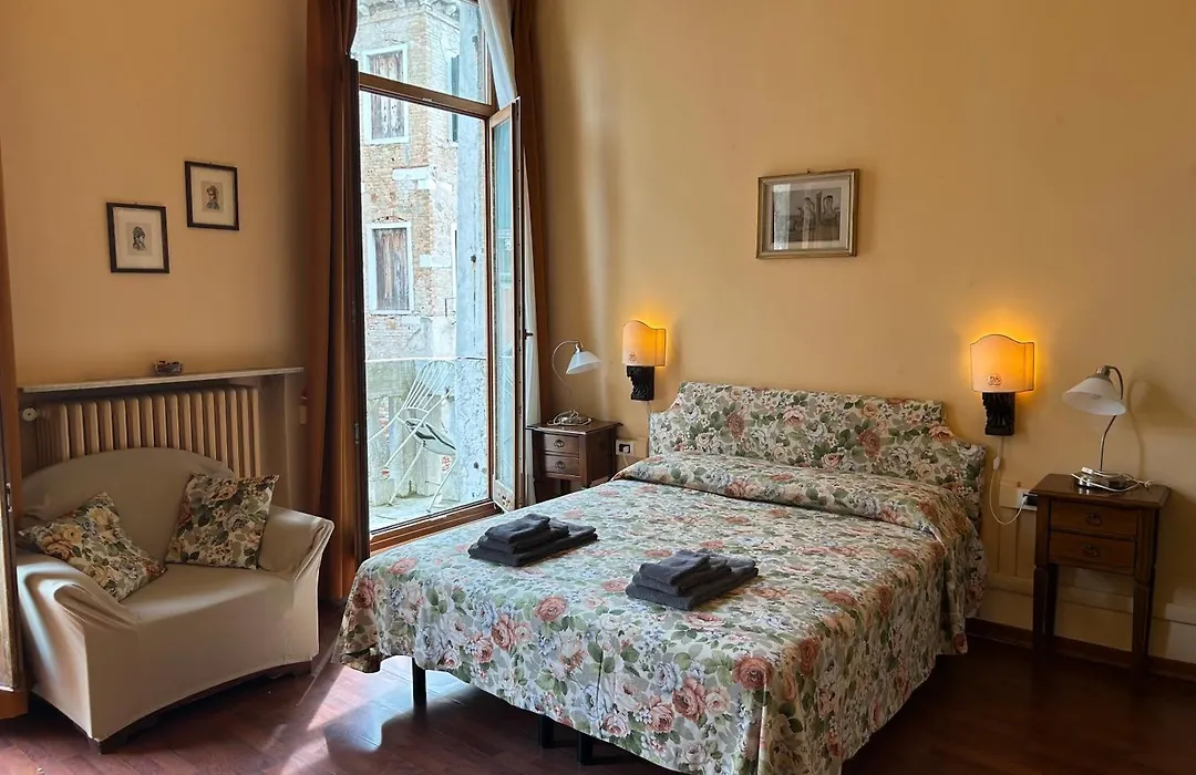 Bed&Breakfast Querini San Marco-1